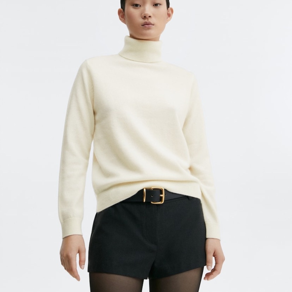 Talbots Elegant Cream Turtleneck cashmere Sweater